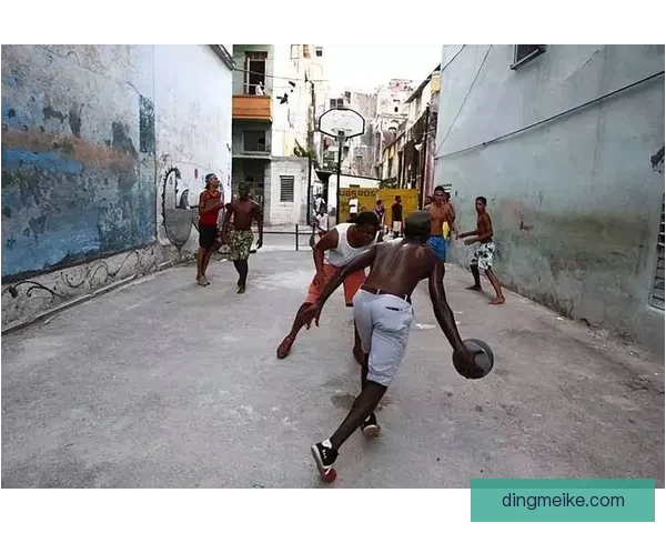 从街头到赛场的篮球五对五团队战术与激情碰撞新纪元全面解析魅力